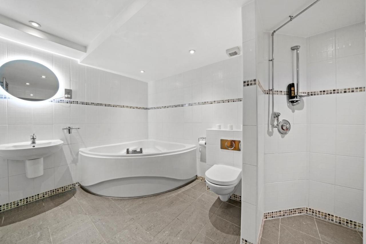 Vikings Duplex Apartment City Centre With Free Parking York Exteriör bild